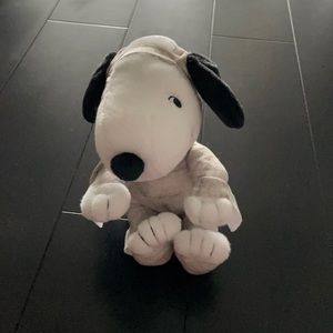 Hallmark mummy snoopy plush!